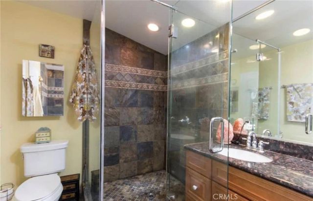 7965 Quimby Ave., West Hills, CA 91304