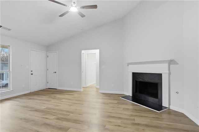 5798 Creekside Drive, Rex, GA 30273