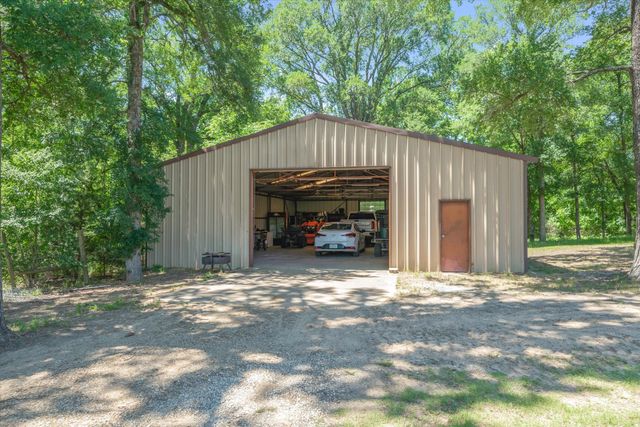 6663 CLEARWATER RANCH Road, Wills Point, TX 75169