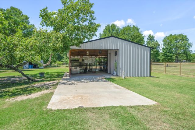 6663 CLEARWATER RANCH Road, Wills Point, TX 75169