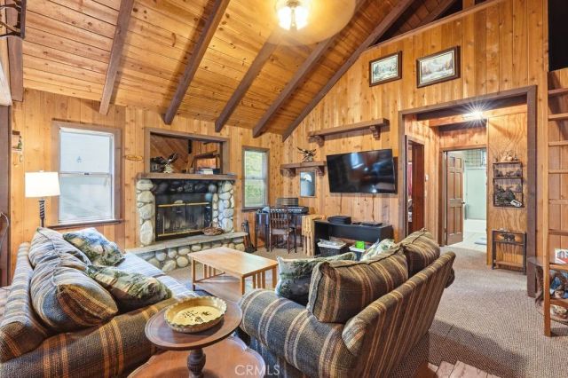 23807 Wildwood, Crestline, CA 92325