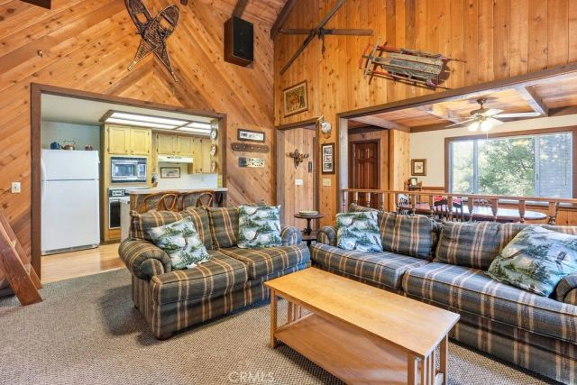 23807 Wildwood, Crestline, CA 92325