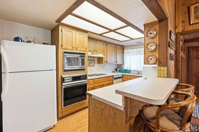 23807 Wildwood, Crestline, CA 92325