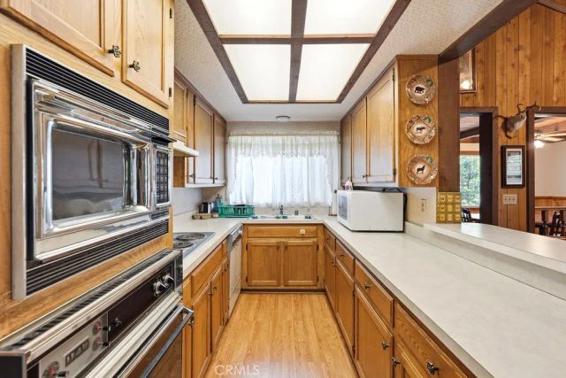 23807 Wildwood, Crestline, CA 92325