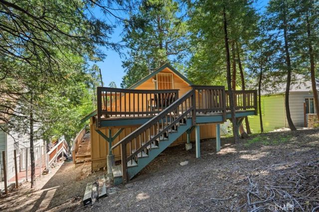 23807 Wildwood, Crestline, CA 92325