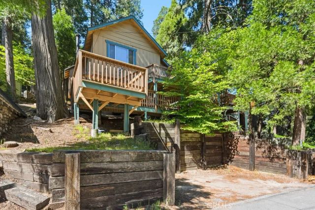 23807 Wildwood, Crestline, CA 92325