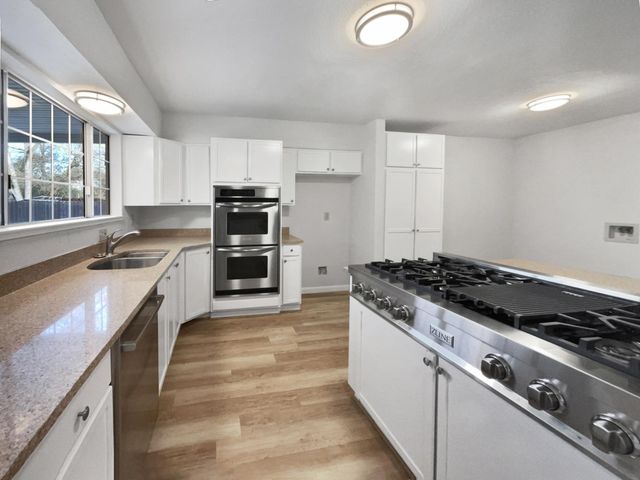 2524 Las Casas Way, Rancho Cordova, CA 95670
