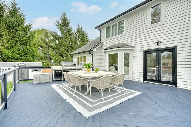 17 Crossbow Drive, Penfield, NY 14526