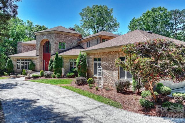 3301 Providence Plantation Lane, Charlotte, NC 28270
