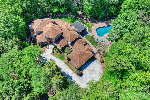 3301 Providence Plantation Lane, Charlotte, NC 28270