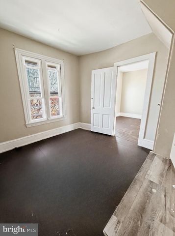 40 S GOVERNORS AVE, Dover, DE 19904