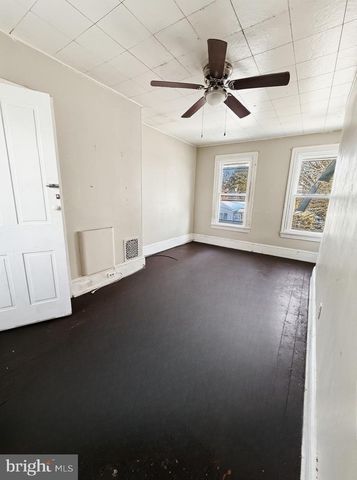 40 S GOVERNORS AVE, Dover, DE 19904