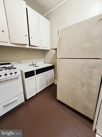 40 S GOVERNORS AVE, Dover, DE 19904