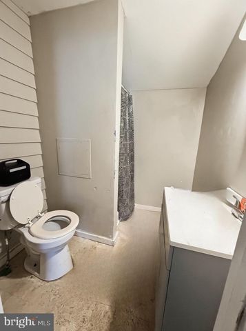 40 S GOVERNORS AVE, Dover, DE 19904