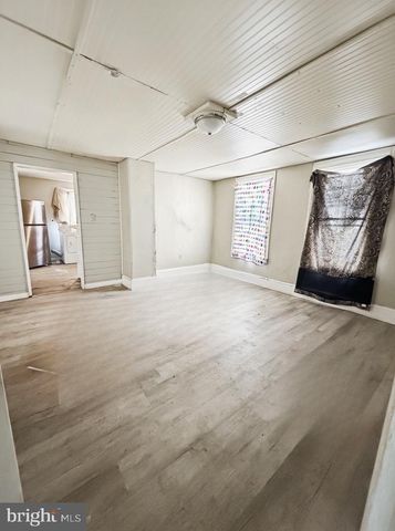 40 S GOVERNORS AVE, Dover, DE 19904