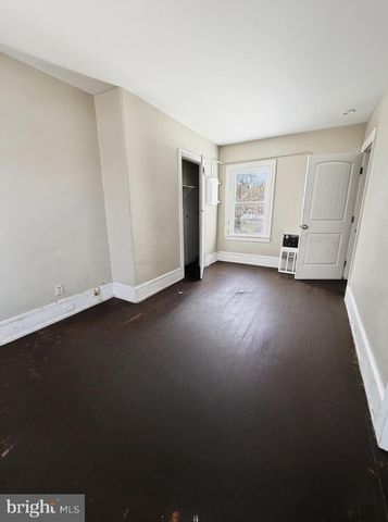 40 S GOVERNORS AVE, Dover, DE 19904