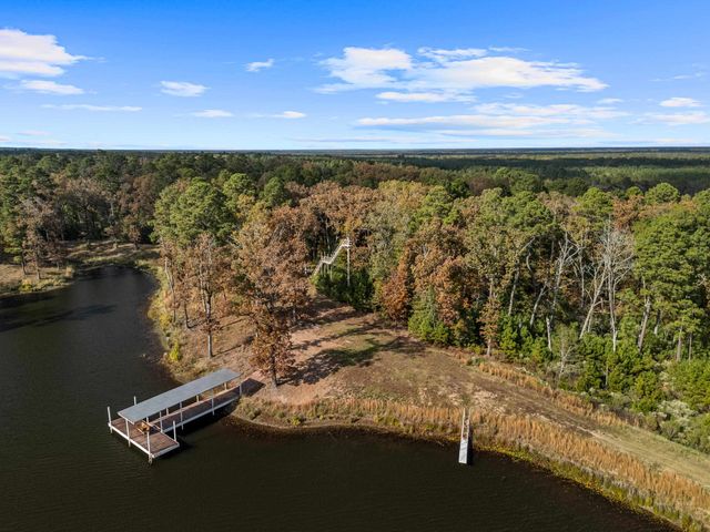 330 PR 691, Beckville, TX 75631