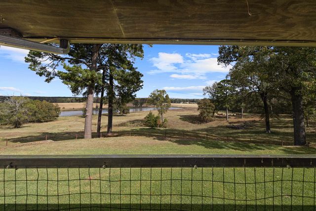 330 PR 691, Beckville, TX 75631