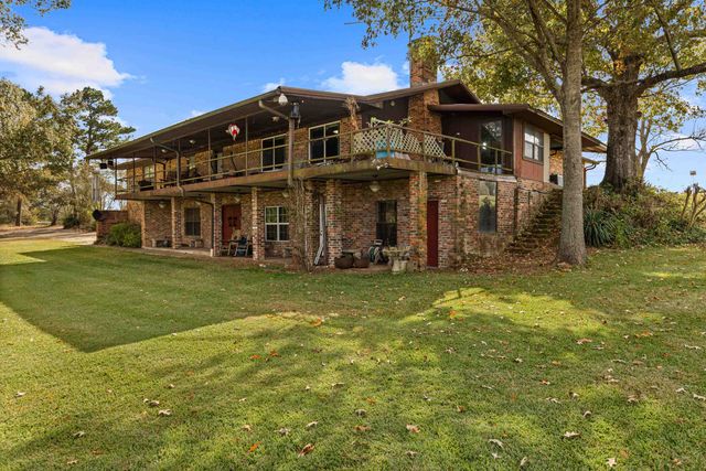 330 PR 691, Beckville, TX 75631