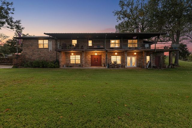 330 PR 691, Beckville, TX 75631