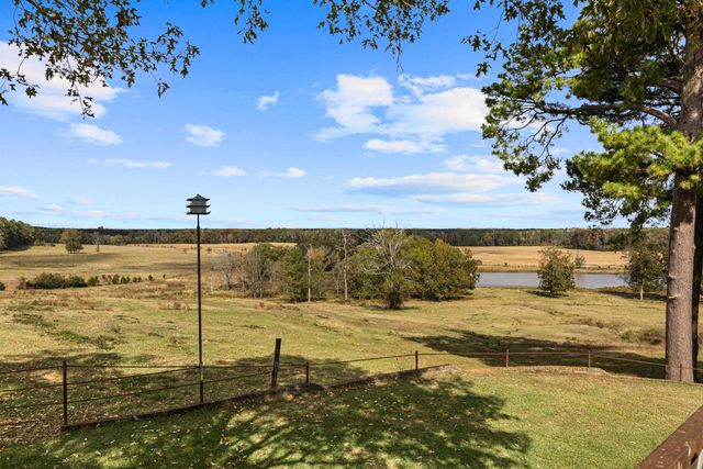 330 PR 691, Beckville, TX 75631