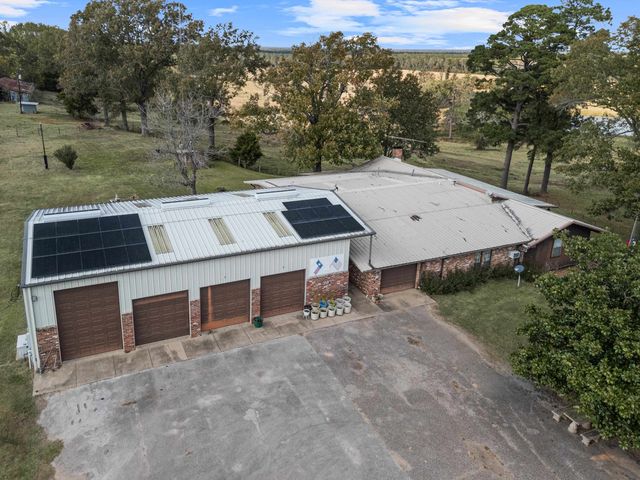 330 PR 691, Beckville, TX 75631