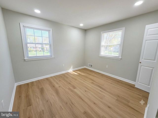 5001 IROQUOIS ST, College Park, MD 20740