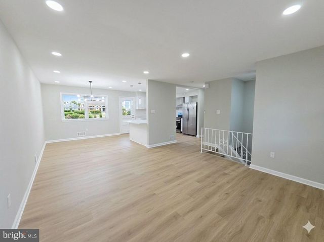 5001 IROQUOIS ST, College Park, MD 20740