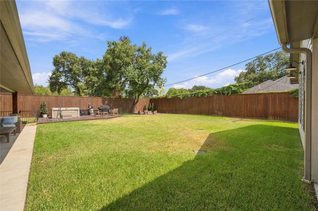 10823 Chimney Rock Road, Houston, TX 77096