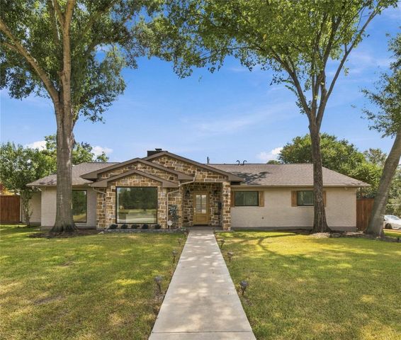 10823 Chimney Rock Road, Houston, TX 77096