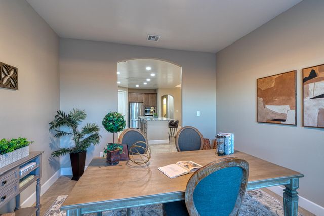 4784 Manzano Peak Street SW, Los Lunas, NM 87031