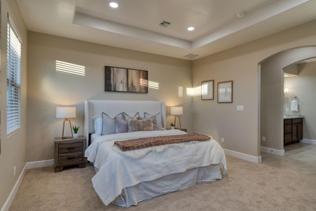 4784 Manzano Peak Street SW, Los Lunas, NM 87031