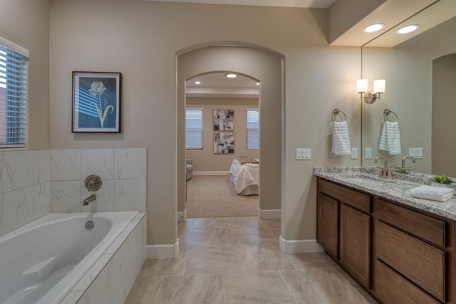 4784 Manzano Peak Street SW, Los Lunas, NM 87031