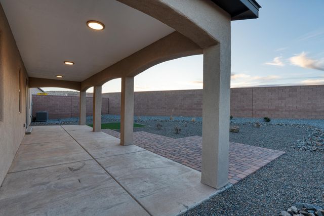 4784 Manzano Peak Street SW, Los Lunas, NM 87031
