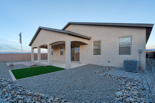 4784 Manzano Peak Street SW, Los Lunas, NM 87031