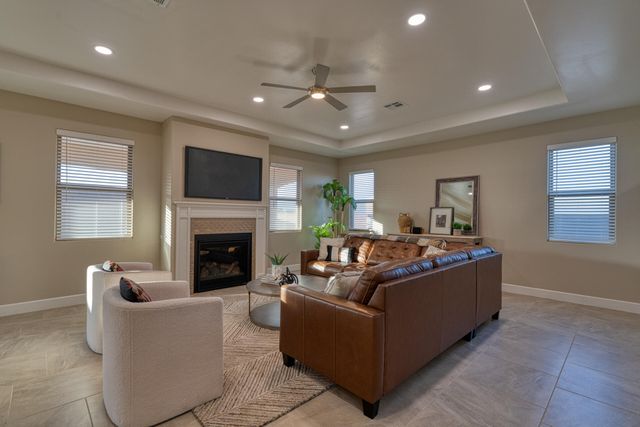 4784 Manzano Peak Street SW, Los Lunas, NM 87031