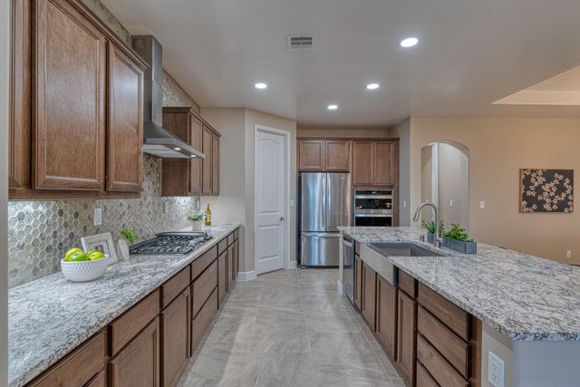4784 Manzano Peak Street SW, Los Lunas, NM 87031