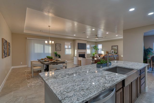 4784 Manzano Peak Street SW, Los Lunas, NM 87031