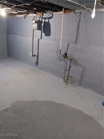 16615 Westfield Avenue, Cleveland, OH 44110