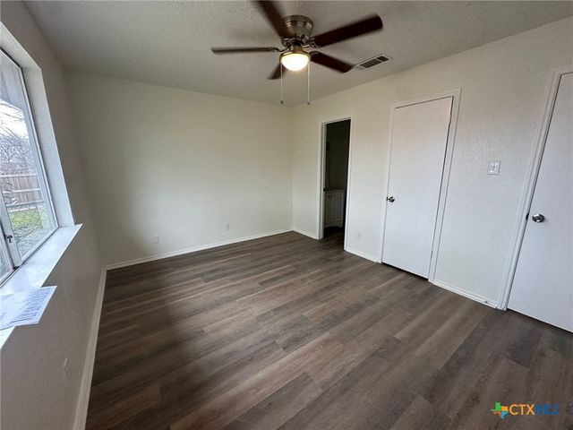 2210 Shoemaker Drive, Killeen, TX 76543