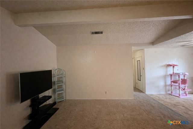 2210 Shoemaker Drive, Killeen, TX 76543