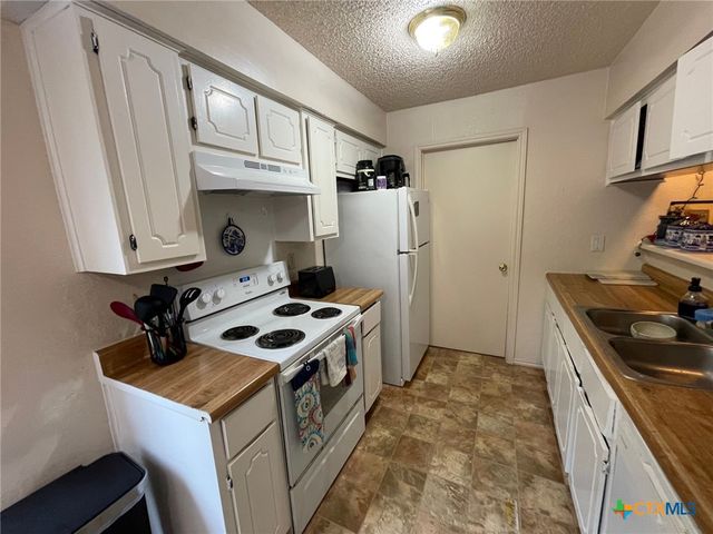 2210 Shoemaker Drive, Killeen, TX 76543