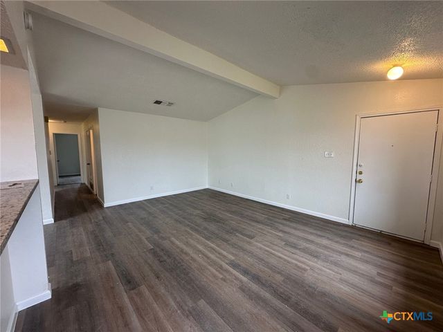 2210 Shoemaker Drive, Killeen, TX 76543