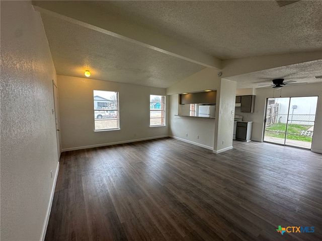 2210 Shoemaker Drive, Killeen, TX 76543