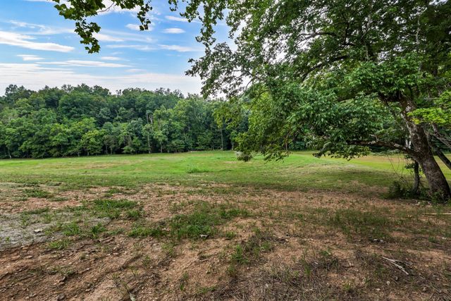 5570 Chambers Rd, Cumberland Furnace, TN 37051