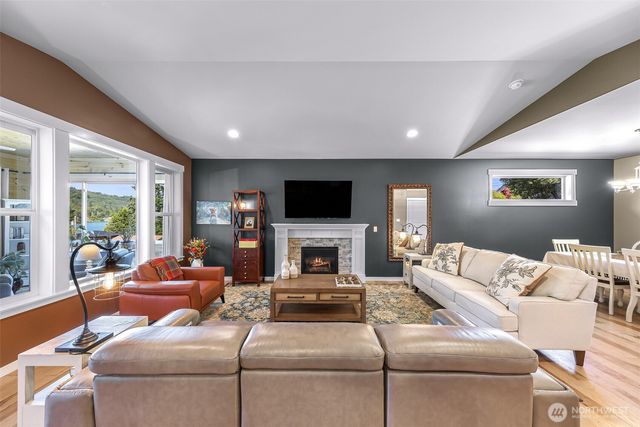 18426 State Route 9, Mount Vernon, WA 98274