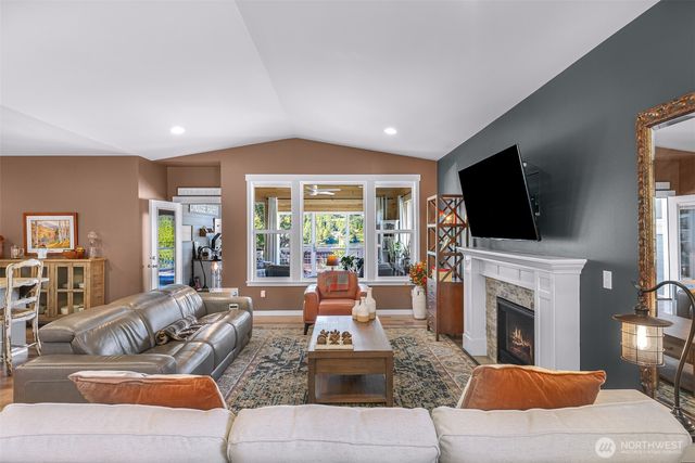 18426 State Route 9, Mount Vernon, WA 98274