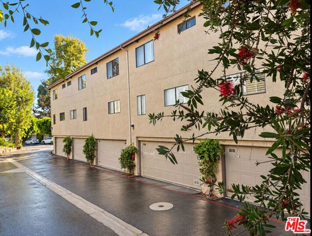 15149 Magnolia Boulevard D, Los Angeles, CA 91403