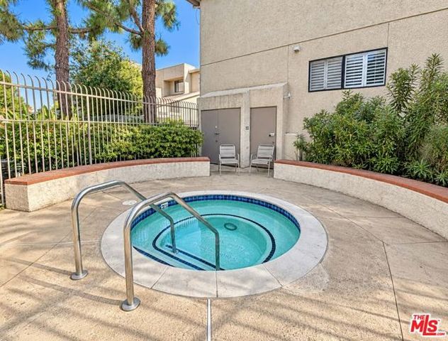 15149 Magnolia Boulevard D, Los Angeles, CA 91403