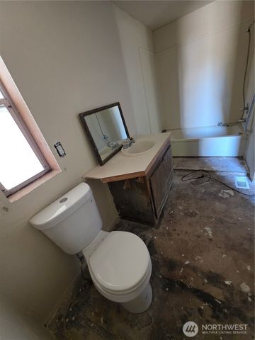 111 99th Street S, Tacoma, WA 98444